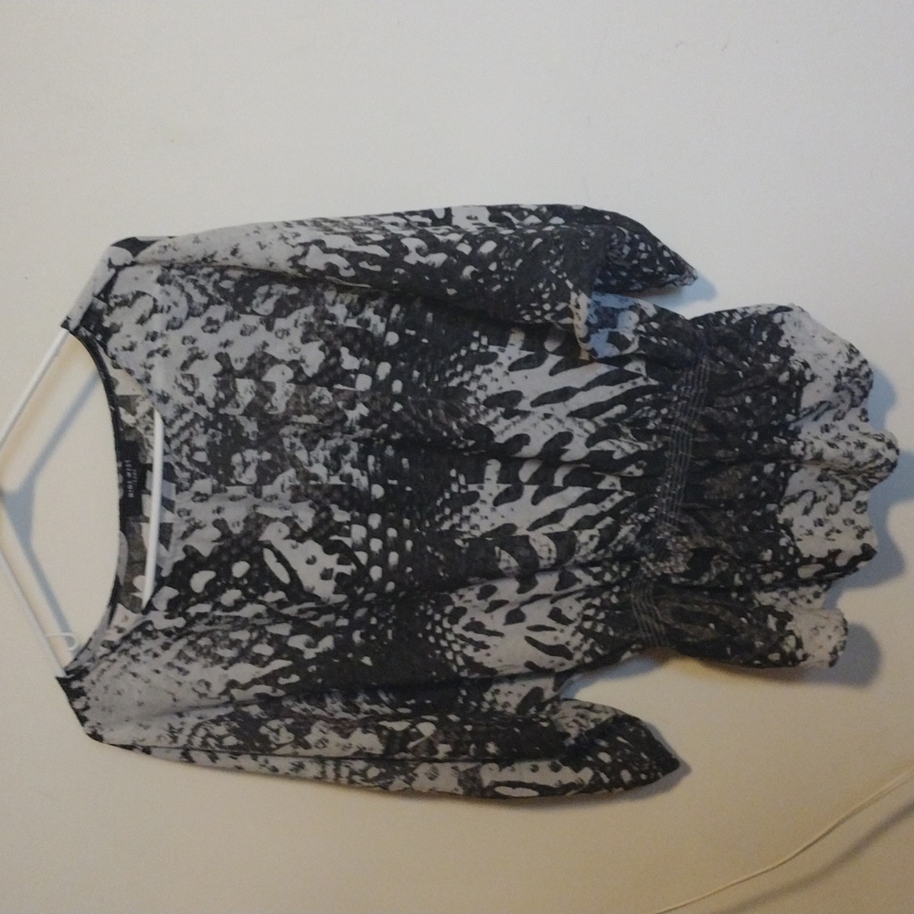 Nine west top